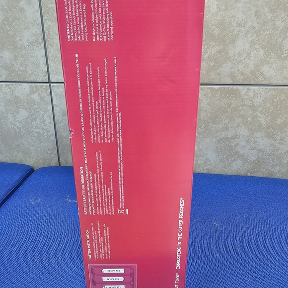 Love, Diana Fashion Fabulous Magic Music Castle Playset - Picture 7 of 7